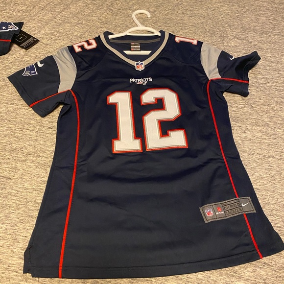 Women’s patriots jerseys - Picture 2 of 5